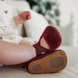 Littlelovebug Toddler Girls Grace shoes ballerina flats cranberry red suede 8